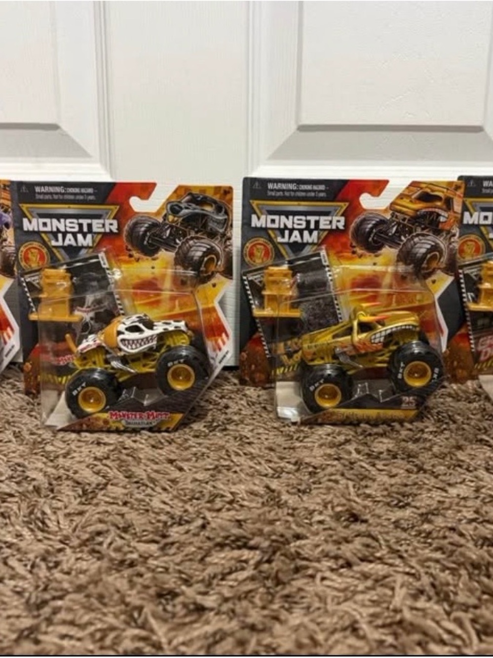 Monster Jam Gold Trophy Card Set